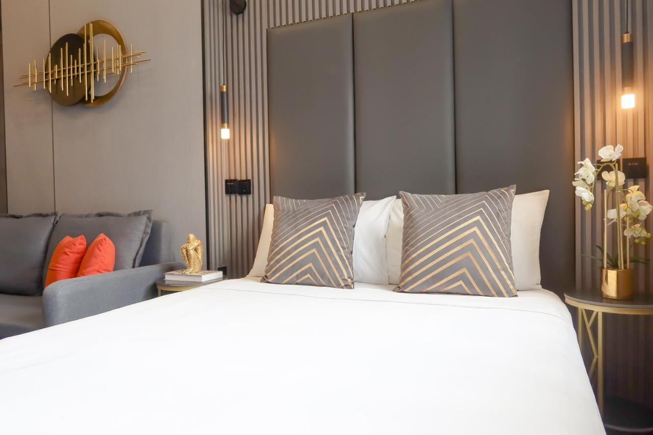 R Residences Singapore