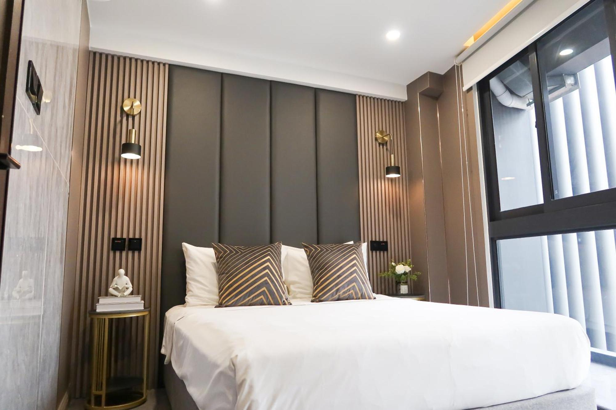 R Residences Apartment *