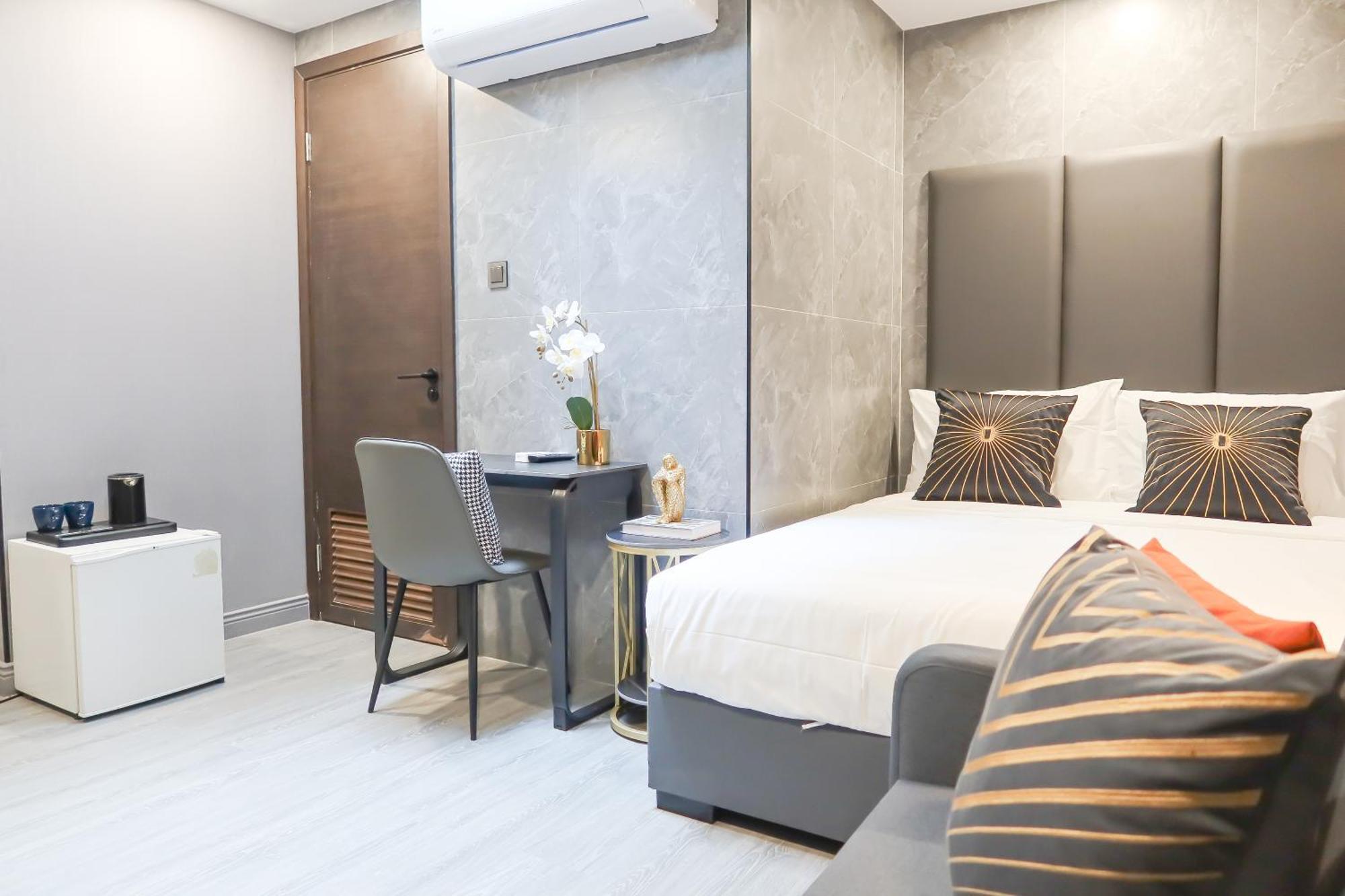 Apartment R Residences